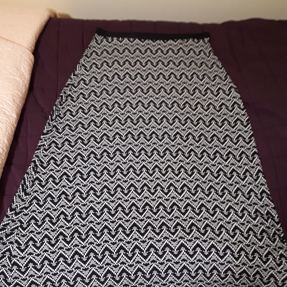 Jessica black and white maxi skirt
